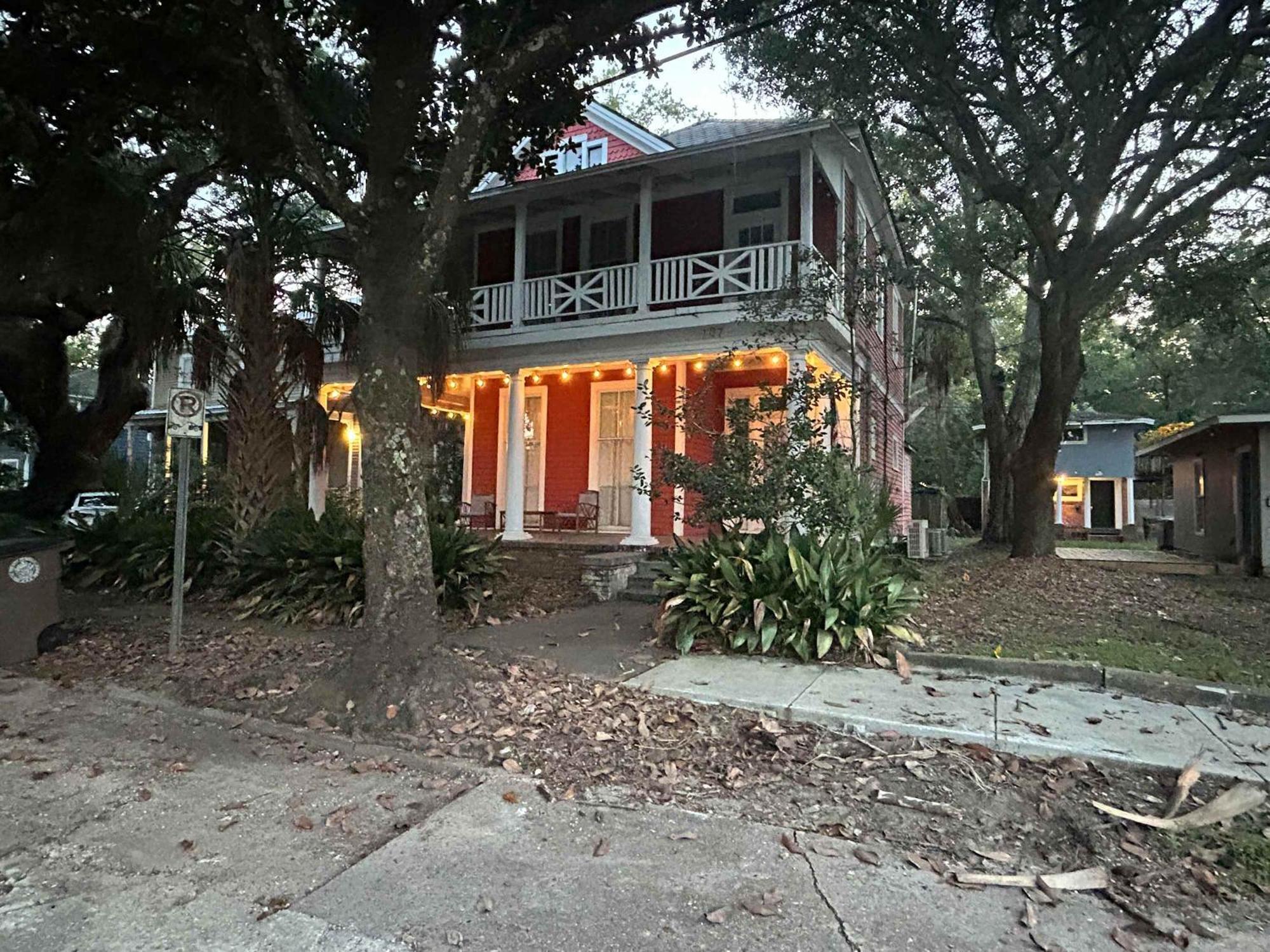 Pretty Peach Palace-Historic, Mins To Downtown Mobile Luaran gambar